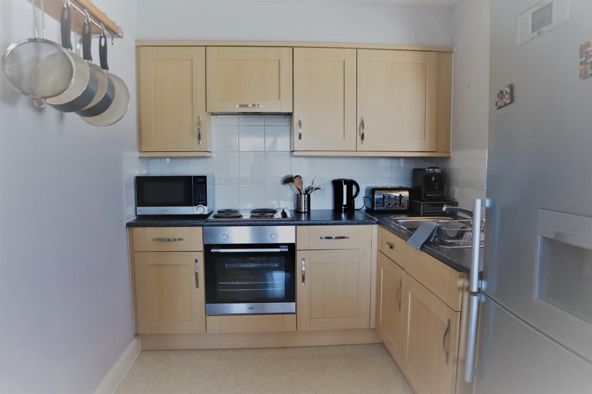 Ferienwohnung 2Br Apt In Crawley W Parking - Near Gatwick Exterior foto